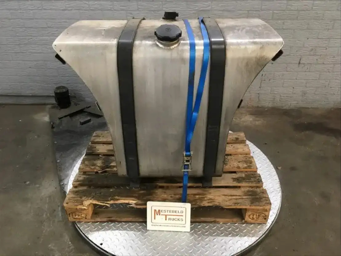 Diversen Brandstoftank Actros - Serbatori i karburantit për Kamioni: foto 3 Diversen Brandstoftank Actros - Serbatori i karburantit për Kamioni: foto 3