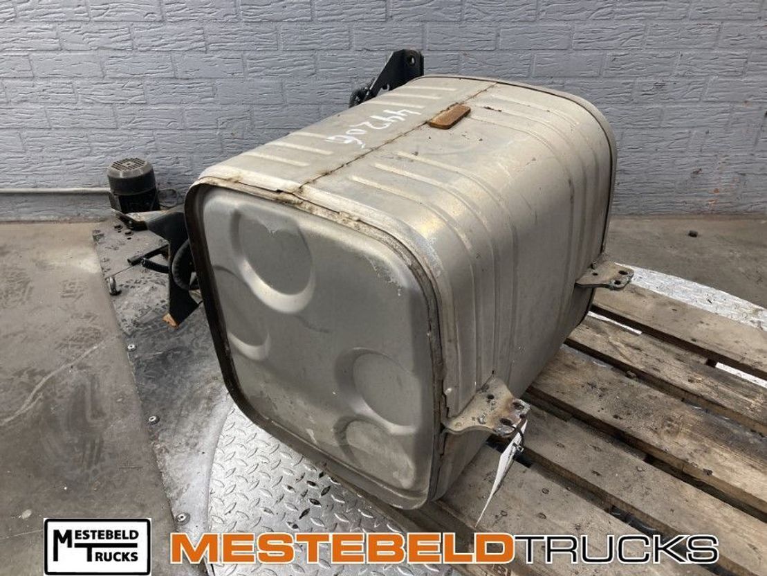 Mercedes-Benz Katalysator Atego 1824 euro 5 - Sistemi i shkarkimit për Kamioni: foto 2 Mercedes-Benz Katalysator Atego 1824 euro 5 - Sistemi i shkarkimit për Kamioni: foto 2