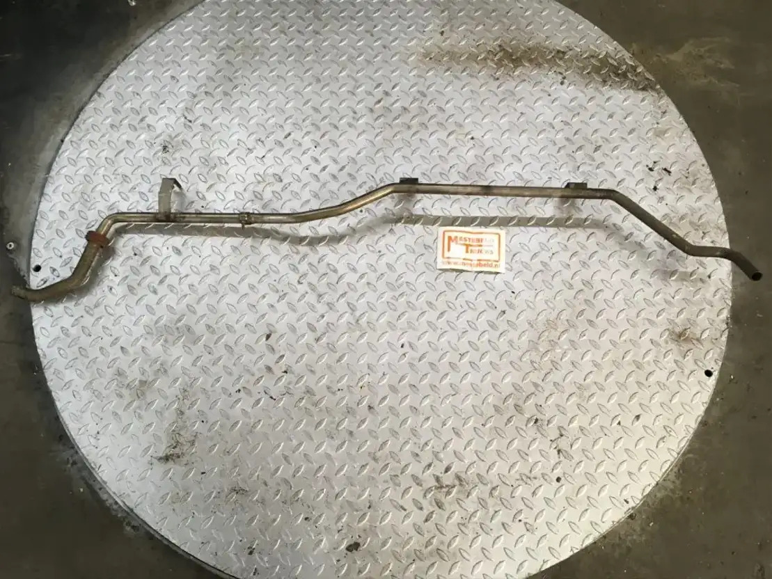 Mercedes-Benz Uitlaatpijp Webasto - Kabina dhe interier për Kamioni: foto 1 Mercedes-Benz Uitlaatpijp Webasto - Kabina dhe interier për Kamioni: foto 1