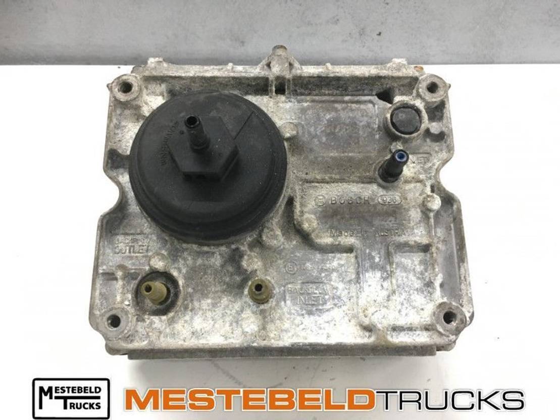 Volvo Ad-Blue unit FL - Sistemi i shkarkimit për Kamioni: foto 1 Volvo Ad-Blue unit FL - Sistemi i shkarkimit për Kamioni: foto 1