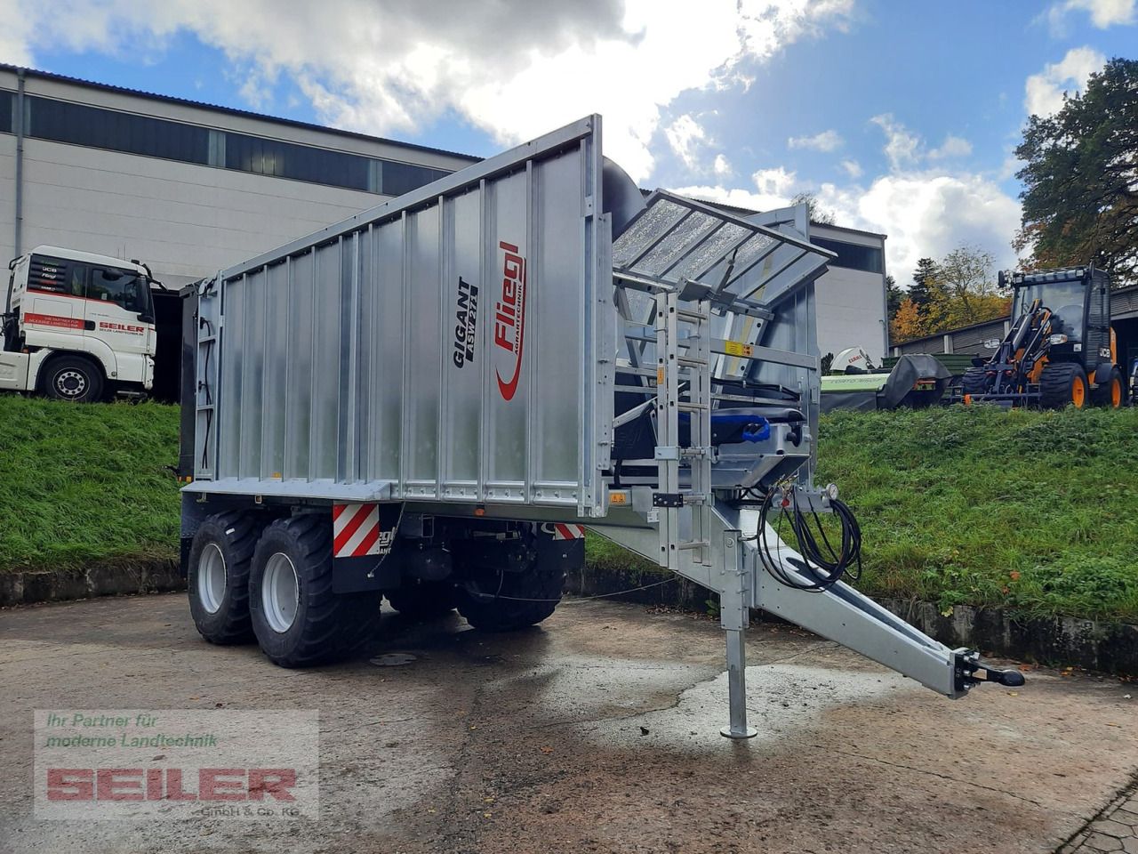 Fliegl ASW 271 C FOX 40m³ Franken-Renner - Vagon vetëngarkues: foto 1 Fliegl ASW 271 C FOX 40m³ Franken-Renner - Vagon vetëngarkues: foto 1
