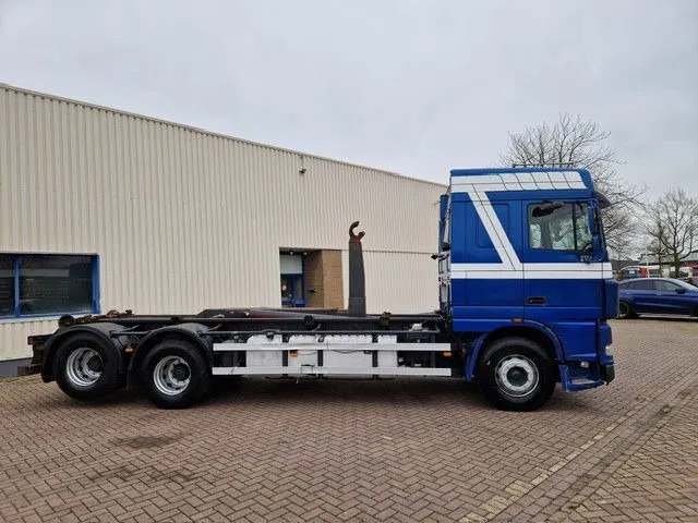 DAF XF 95.430 Euro 4 6x2 Manual-Gear - Kamion kabinë-shasi: foto 2 DAF XF 95.430 Euro 4 6x2 Manual-Gear - Kamion kabinë-shasi: foto 2