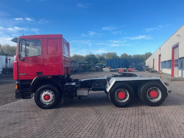 DAF 95.360 ATI 6X4 FULL SPRING - Gjysmë-kamion: foto 4 DAF 95.360 ATI 6X4 FULL SPRING - Gjysmë-kamion: foto 4