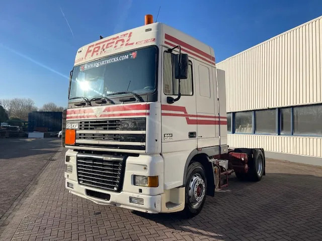 DAF XF 95.430 Manual-Gear Euro 3 - Gjysmë-kamion: foto 3 DAF XF 95.430 Manual-Gear Euro 3 - Gjysmë-kamion: foto 3