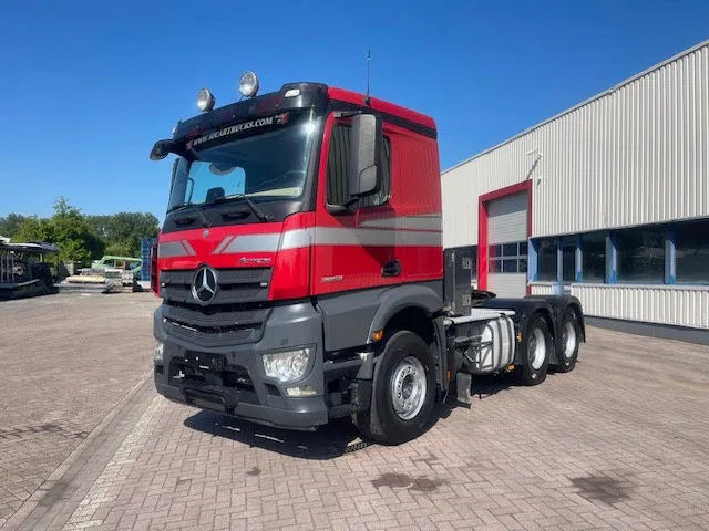 Mercedes-Benz Actros 2653 6x4 Blatt / Luft / Luft Low km! - Gjysmë-kamion: foto 3 Mercedes-Benz Actros 2653 6x4 Blatt / Luft / Luft Low km! - Gjysmë-kamion: foto 3