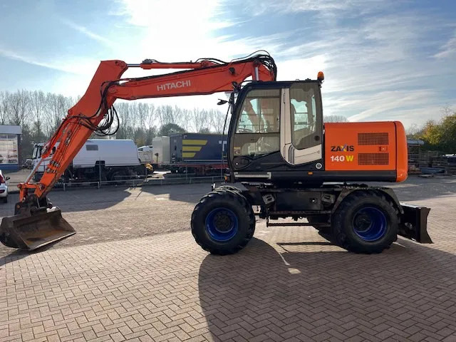 Hitachi ZX 140W-3 - Ekskavator me goma: foto 5 Hitachi ZX 140W-3 - Ekskavator me goma: foto 5