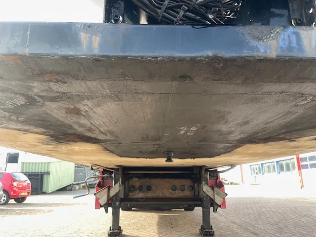 Kögel DISK BRAKE 7CM FRIGO BOX - Gjysmë rimorkio me vagonetë të mbyllur: foto 4 Kögel DISK BRAKE 7CM FRIGO BOX - Gjysmë rimorkio me vagonetë të mbyllur: foto 4