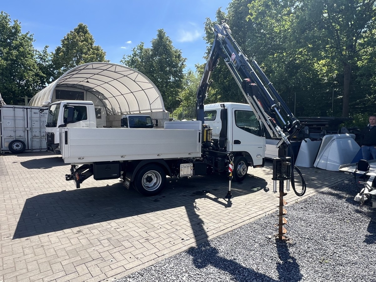 FUSO 3S15 Alu Pritsche 2.80m Ladekran Bohrgerät - Kamioncine me karroceri: foto 2 FUSO 3S15 Alu Pritsche 2.80m Ladekran Bohrgerät - Kamioncine me karroceri: foto 2