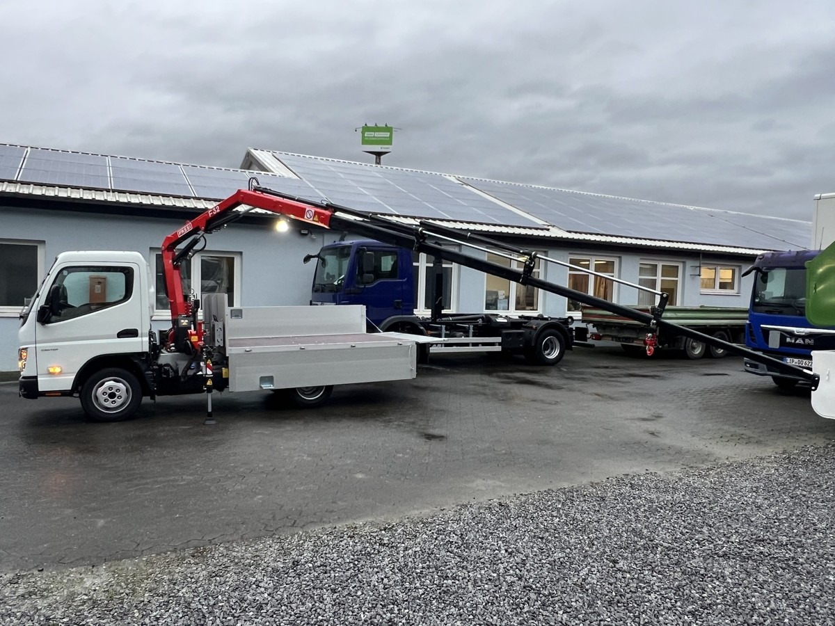 FUSO 3S15 Alu Pritsche 2.80m Ladekran Funk! - Kamioncine me karroceri: foto 5 FUSO 3S15 Alu Pritsche 2.80m Ladekran Funk! - Kamioncine me karroceri: foto 5