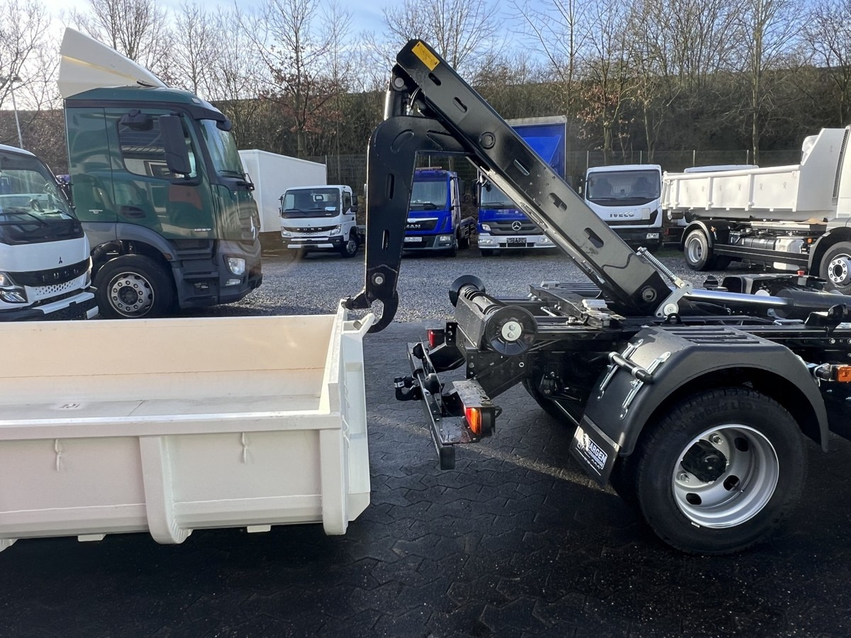 Kamion vetëngarkues i ri FUSO Canter FUSO 7C18 City Abrollkipper Miete: foto 7