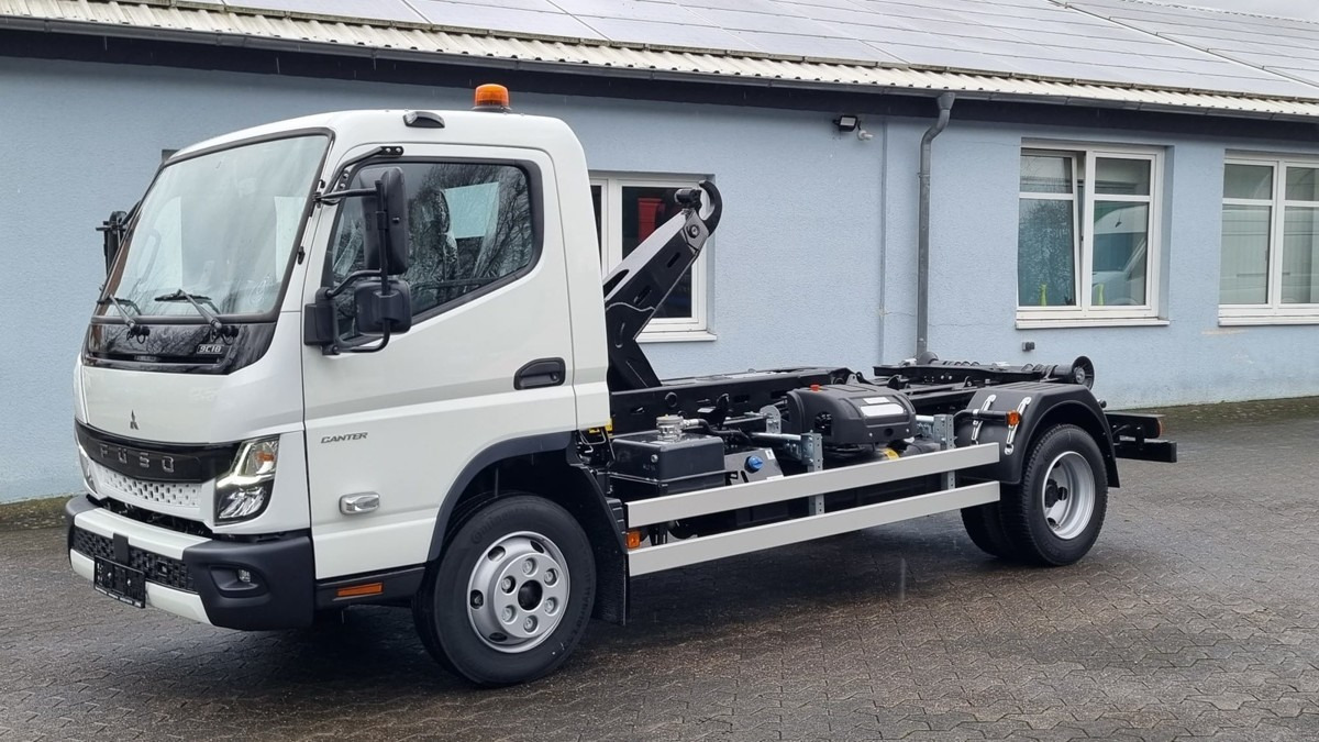 FUSO Canter FUSO 9C18 Duonic City Abrollkipper - Kamion vetëngarkues: foto 3 FUSO Canter FUSO 9C18 Duonic City Abrollkipper - Kamion vetëngarkues: foto 3