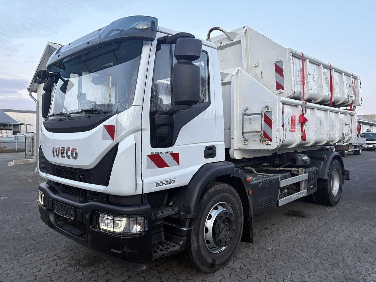 IVECO Euro Cargo 180E32 4x2 Abrollkipper Teleskoparm - Kamion vetëngarkues: foto 1 IVECO Euro Cargo 180E32 4x2 Abrollkipper Teleskoparm - Kamion vetëngarkues: foto 1
