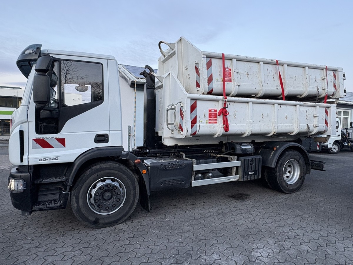 IVECO Euro Cargo 180E32 4x2 Abrollkipper Teleskoparm - Kamion vetëngarkues: foto 4 IVECO Euro Cargo 180E32 4x2 Abrollkipper Teleskoparm - Kamion vetëngarkues: foto 4