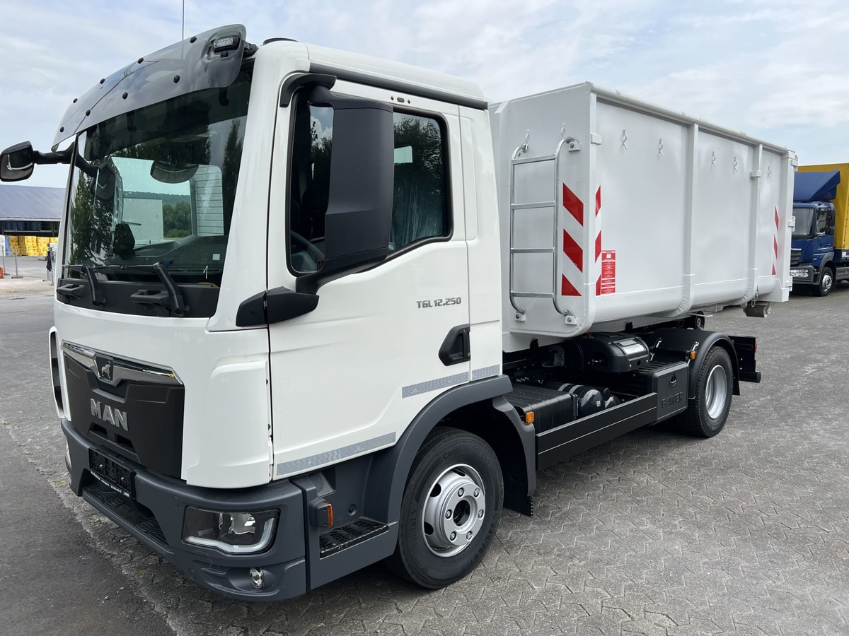MAN TGL 12.250 BL NEU City Abrollkipper PowerMatic - Kamion vetëngarkues: foto 4 MAN TGL 12.250 BL NEU City Abrollkipper PowerMatic - Kamion vetëngarkues: foto 4