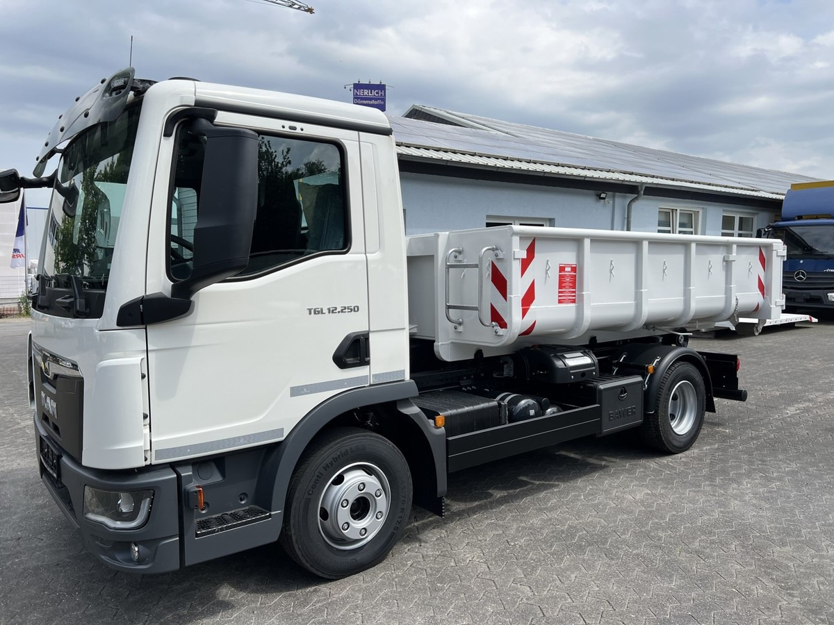 MAN TGL 12.250 BL NEU City Abrollkipper PowerMatic s - Kamion vetëngarkues: foto 3 MAN TGL 12.250 BL NEU City Abrollkipper PowerMatic s - Kamion vetëngarkues: foto 3