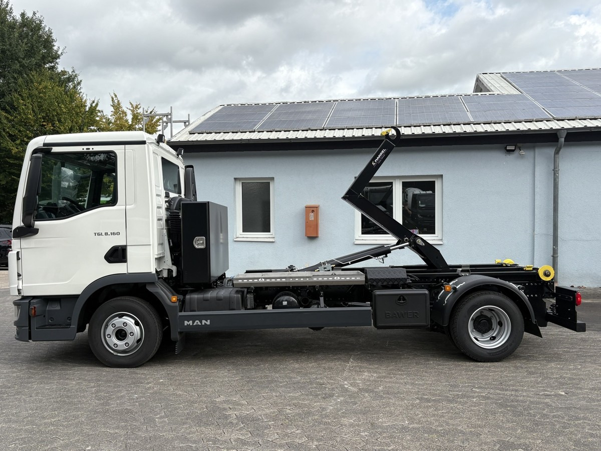 MAN TGL 8.160 BL City Abollkipper Schalter 8.190 - Kamion vetëngarkues: foto 2 MAN TGL 8.160 BL City Abollkipper Schalter 8.190 - Kamion vetëngarkues: foto 2