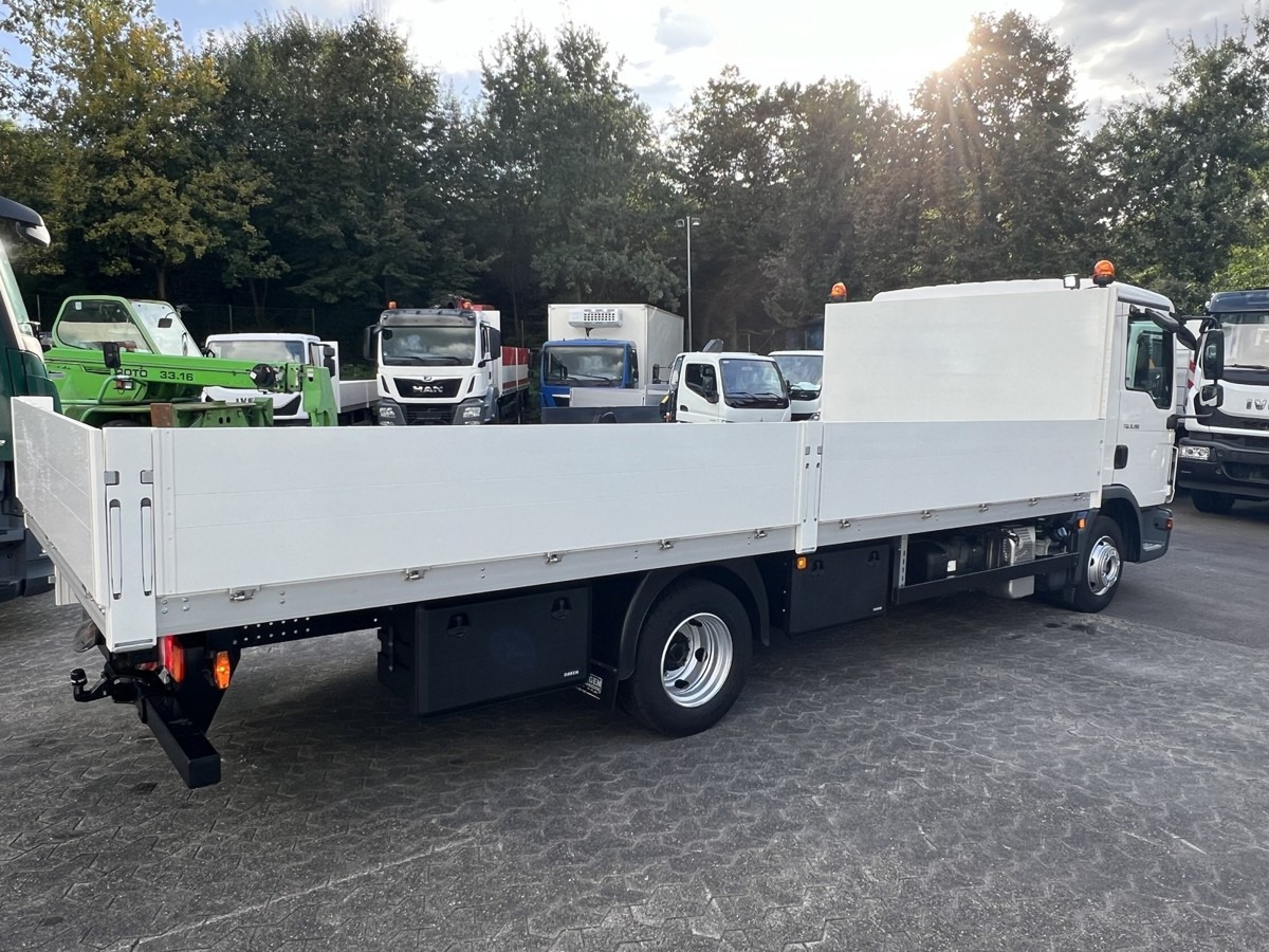 MAN TGL 8.160 BL NEU Alu Pritsche 5.5m AHK 3.5t - Kamioncine me karroceri: foto 1 MAN TGL 8.160 BL NEU Alu Pritsche 5.5m AHK 3.5t - Kamioncine me karroceri: foto 1