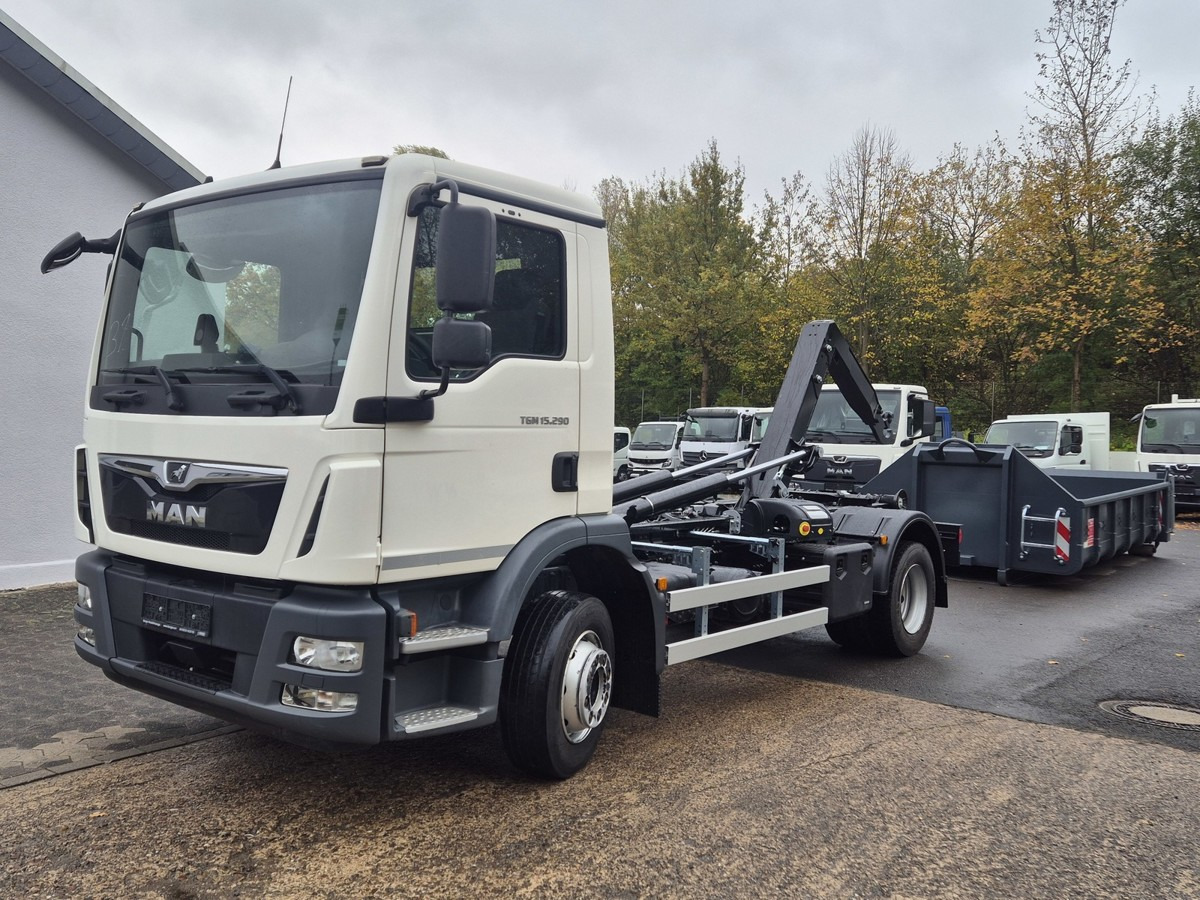 MAN TGM 15.290 Abrollkipper AHK - Kamion vetëngarkues: foto 4 MAN TGM 15.290 Abrollkipper AHK - Kamion vetëngarkues: foto 4