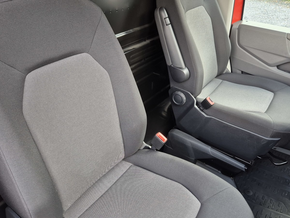 Lizingu i VW Crafter 35 Maxi L4H3 1Hand PDC VW Crafter 35 Maxi L4H3 1Hand PDC: foto 11 Lizingu i VW Crafter 35 Maxi L4H3 1Hand PDC VW Crafter 35 Maxi L4H3 1Hand PDC: foto 11