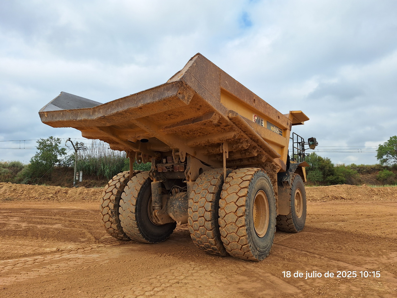 KOMATSU HD605 7-EO - Shkarkues i palëvizshëm: foto 3 KOMATSU HD605 7-EO - Shkarkues i palëvizshëm: foto 3