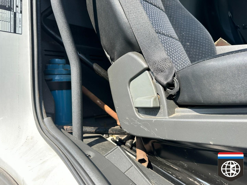 Mercedes-Benz AXOR 1833 TAIL LIFT - MANUAL GEARBOX - Kamion me tendë: foto 2 Mercedes-Benz AXOR 1833 TAIL LIFT - MANUAL GEARBOX - Kamion me tendë: foto 2