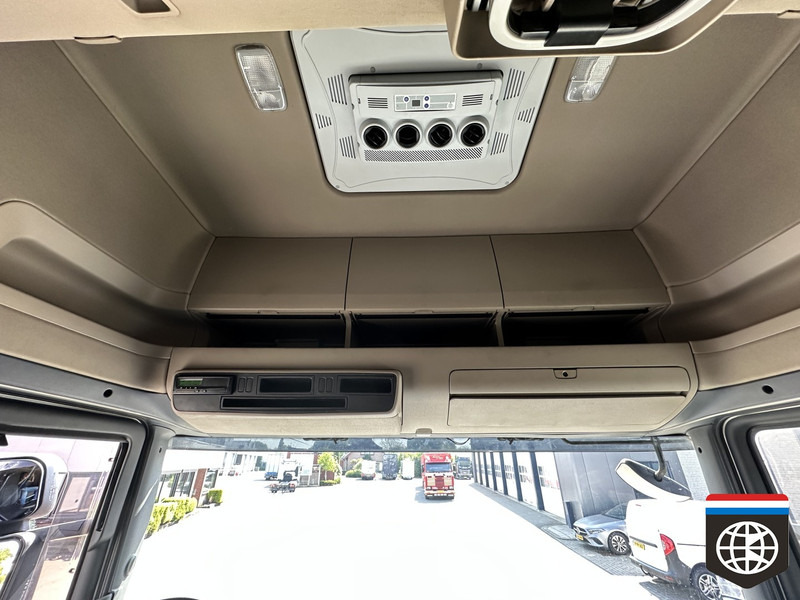 Scania R 410 Retarder / 8.1x2.5x2.65 / SLIDE ROOF / night ac / CLEAN TRUCK - Kamion me tendë: foto 5 Scania R 410 Retarder / 8.1x2.5x2.65 / SLIDE ROOF / night ac / CLEAN TRUCK - Kamion me tendë: foto 5