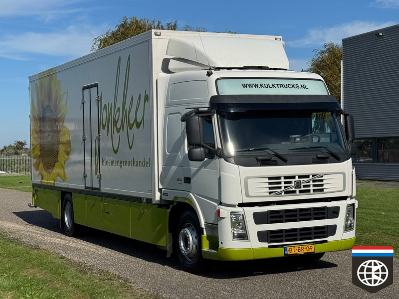 Volvo FM 300 - FRIGO BOX TRUCK + Taillift - New tyres - CONCOURSTAAT - Kamion frigorifer: foto 1 Volvo FM 300 - FRIGO BOX TRUCK + Taillift - New tyres - CONCOURSTAAT - Kamion frigorifer: foto 1