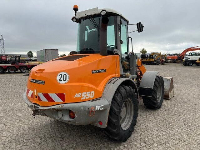 Atlas AR550, Hydr. S.W.S., Schaufel + Palettengabel - Fadrom me goma: foto 5 Atlas AR550, Hydr. S.W.S., Schaufel + Palettengabel - Fadrom me goma: foto 5