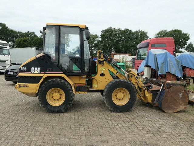 CAT 906, Hydr. S.W.S., Greifschaufel, - Fadrom me goma: foto 2 CAT 906, Hydr. S.W.S., Greifschaufel, - Fadrom me goma: foto 2