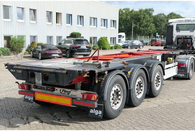 Fliegl SDS 380, ADR, Tankwagen, 20 & 30 Fuß Container - Gjysmë rimorkio me plan ngarkimi të ulët: foto 4 Fliegl SDS 380, ADR, Tankwagen, 20 & 30 Fuß Container - Gjysmë rimorkio me plan ngarkimi të ulët: foto 4