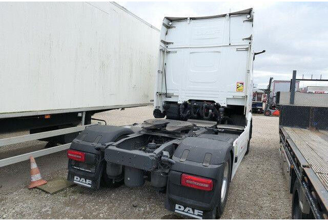 DAF XG+ 480 FT 4x2, Retarder, AC , Alu-Felgen, Navi - Gjysmë-kamion: foto 4 DAF XG+ 480 FT 4x2, Retarder, AC , Alu-Felgen, Navi - Gjysmë-kamion: foto 4