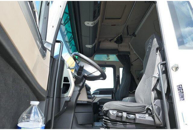 MAN 18.500 TGX 4x2, Intarder, Klima, 2x Tank,Spoiler - Gjysmë-kamion: foto 4 MAN 18.500 TGX 4x2, Intarder, Klima, 2x Tank,Spoiler - Gjysmë-kamion: foto 4