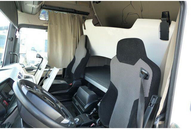 MAN 18.500 TGX 4x2, Intarder, Spoiler, Klima,2x Tank - Gjysmë-kamion: foto 5 MAN 18.500 TGX 4x2, Intarder, Spoiler, Klima,2x Tank - Gjysmë-kamion: foto 5