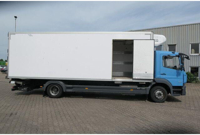 Mercedes-Benz 1323 L Atego, Thermo King T-800R, LBW, Trennwand - Kamion frigorifer: foto 3 Mercedes-Benz 1323 L Atego, Thermo King T-800R, LBW, Trennwand - Kamion frigorifer: foto 3