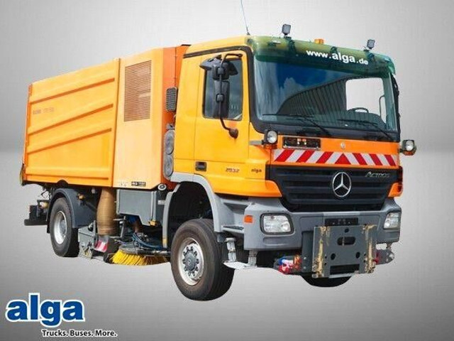 Mercedes-Benz 2032 A Actros 4x4, Bucher STKF 9500, Airport, AC - Makinë fshirëse për rrugët: foto 1 Mercedes-Benz 2032 A Actros 4x4, Bucher STKF 9500, Airport, AC - Makinë fshirëse për rrugët: foto 1