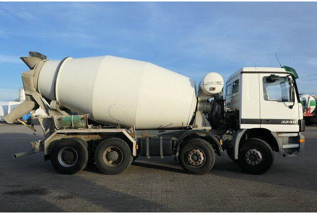 Mercedes-Benz 3240 B Actros 8x4, Liebherr HTM904, 9m³ - Autobetoniere: foto 2 Mercedes-Benz 3240 B Actros 8x4, Liebherr HTM904, 9m³ - Autobetoniere: foto 2