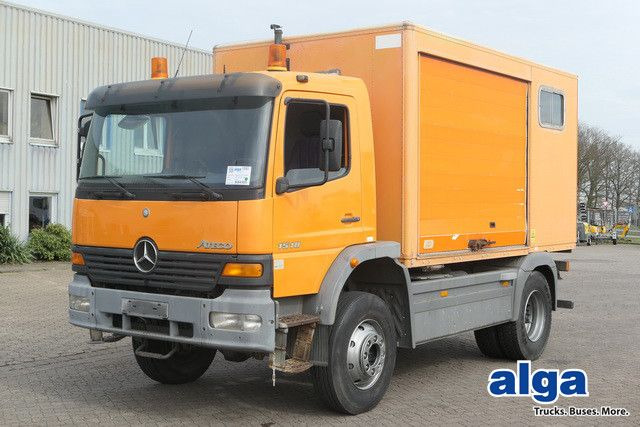 Mercedes-Benz 1518 A Atego 4X4, Klima, AHK, Allrad, Rolltor - Mjet bujqësor/ Special, Kamion vagonetë: foto 1 Mercedes-Benz 1518 A Atego 4X4, Klima, AHK, Allrad, Rolltor - Mjet bujqësor/ Special, Kamion vagonetë: foto 1