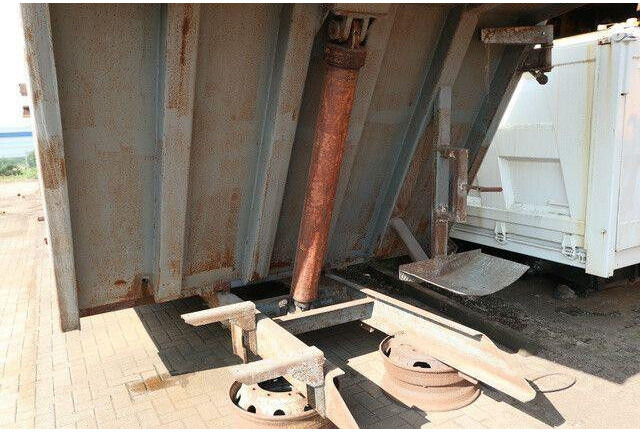 Stahl Hinterkippmulde ca. 18 cbm, Hilfsrahmen - Kamion vetëshkarkues: foto 2 Stahl Hinterkippmulde ca. 18 cbm, Hilfsrahmen - Kamion vetëshkarkues: foto 2