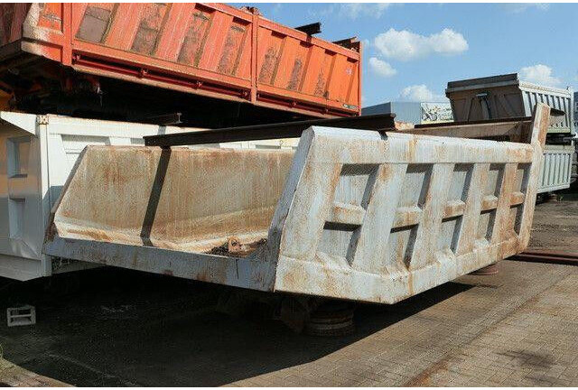 Stahl Hinterkippmulde ca. 18 cbm, Hilfsrahmen - Kamion vetëshkarkues: foto 3 Stahl Hinterkippmulde ca. 18 cbm, Hilfsrahmen - Kamion vetëshkarkues: foto 3