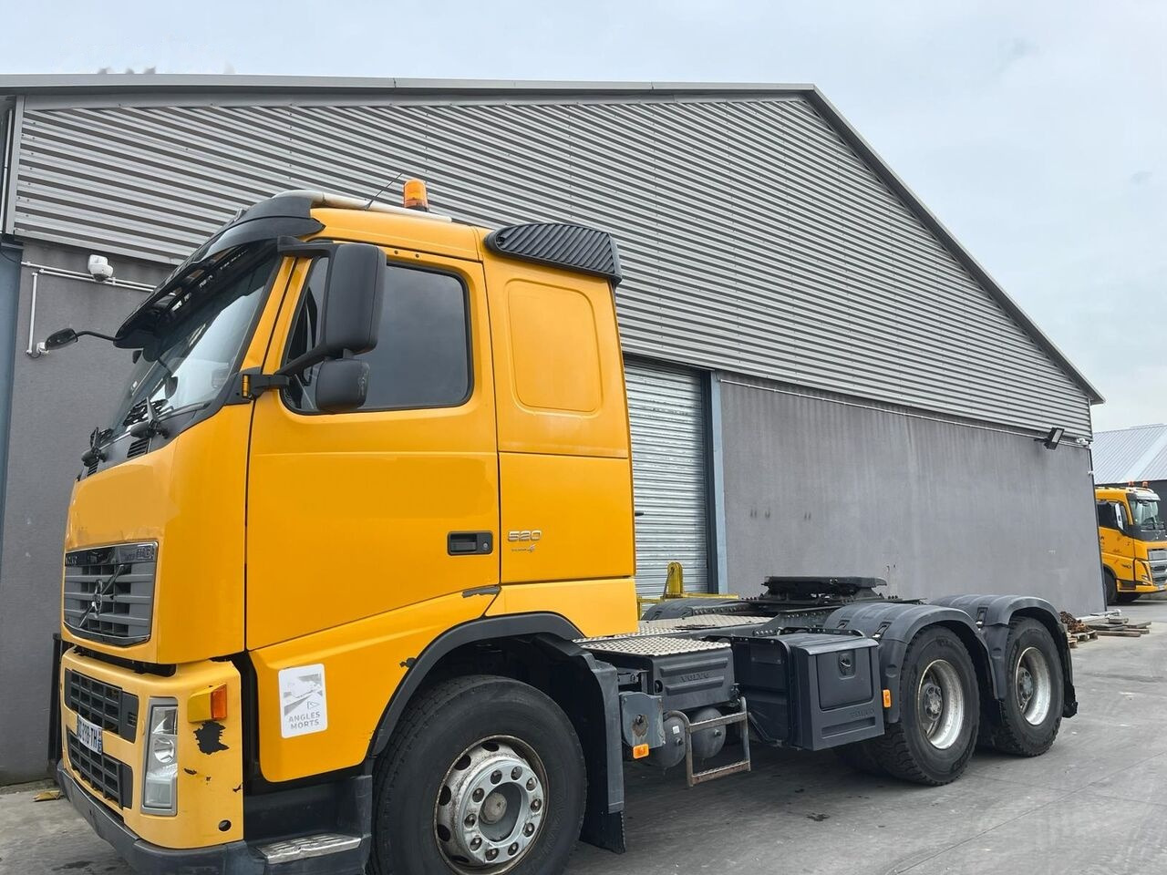 Volvo FH 520 - Gjysmë-kamion: foto 1 Volvo FH 520 - Gjysmë-kamion: foto 1
