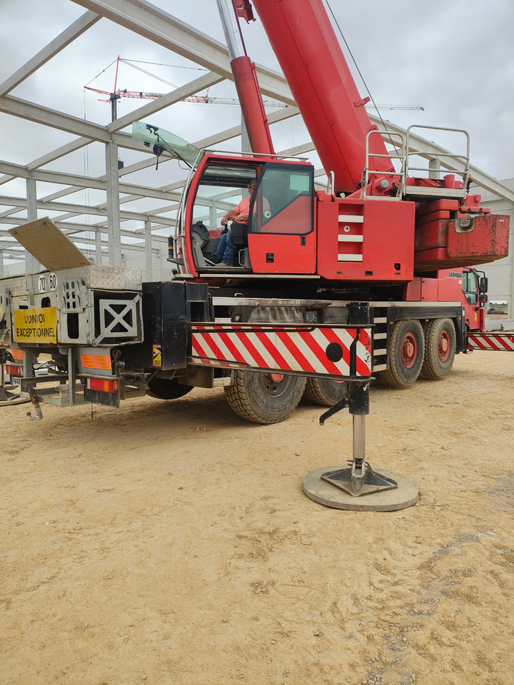LIEBHERR LTM 1090 - Autovinç: foto 1 LIEBHERR LTM 1090 - Autovinç: foto 1