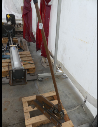 Cisaille à quincaillerie - Makinë për përpunimin e metalit: foto 4 Cisaille à quincaillerie - Makinë për përpunimin e metalit: foto 4