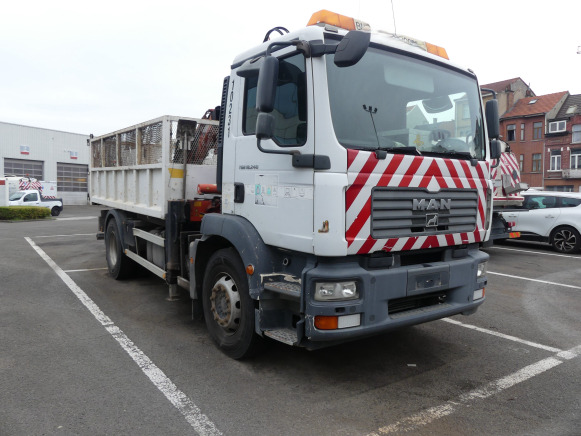 REF:10231 - Camion benne avec grue MAN TGM 18.240(VIN: WMAN08ZZ89Y231476) - Makineritë e tjera: foto 2 REF:10231 - Camion benne avec grue MAN TGM 18.240(VIN: WMAN08ZZ89Y231476) - Makineritë e tjera: foto 2