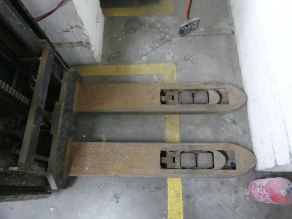 REF:2245.18.36 - Gerbeur électrique BT Staxio SWE120 L - Makineritë e tjera: foto 4 REF:2245.18.36 - Gerbeur électrique BT Staxio SWE120 L - Makineritë e tjera: foto 4