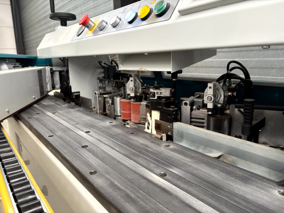 Makineri për përpunimin e drurit Plaqueuse de chants VIRutex EB 140 PLC (2024): foto 16