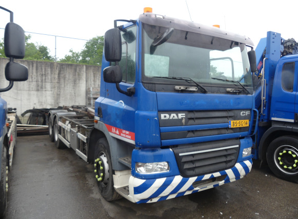 REF:BS-SG-14 - Camion porte container DAF FASCF85 (2007-1.117.773 km) - Transportjer kontejnerësh/ Kamion me karroceri të çmontueshme: foto 2 REF:BS-SG-14 - Camion porte container DAF FASCF85 (2007-1.117.773 km) - Transportjer kontejnerësh/ Kamion me karroceri të çmontueshme: foto 2