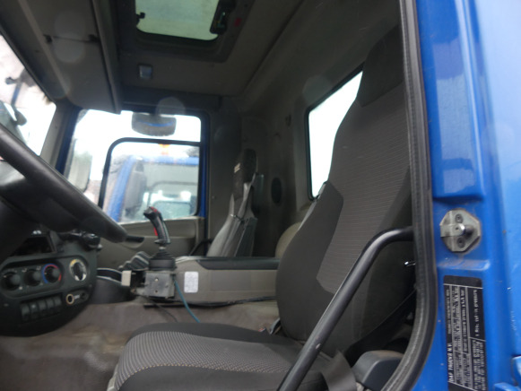 REF:BS-SG-14 - Camion porte container DAF FASCF85 (2007-1.117.773 km) - Transportjer kontejnerësh/ Kamion me karroceri të çmontueshme: foto 5 REF:BS-SG-14 - Camion porte container DAF FASCF85 (2007-1.117.773 km) - Transportjer kontejnerësh/ Kamion me karroceri të çmontueshme: foto 5