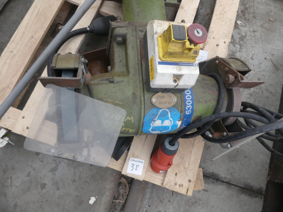 REF:D12 - Touret à meuler double tête - Makinë për përpunimin e metalit: foto 2 REF:D12 - Touret à meuler double tête - Makinë për përpunimin e metalit: foto 2