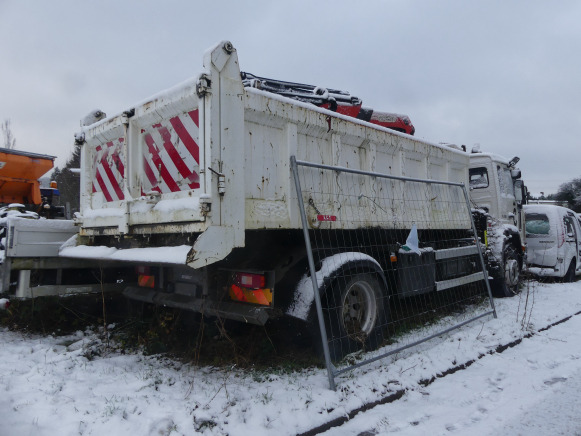 REF:Imat : PLI988 - Camion benne + grue auxiliaire Volvo FLE6E 19.0 (2004-216.733 km) - Kamion vetëshkarkues, Kamion me vinç: foto 3 REF:Imat : PLI988 - Camion benne + grue auxiliaire Volvo FLE6E 19.0 (2004-216.733 km) - Kamion vetëshkarkues, Kamion me vinç: foto 3