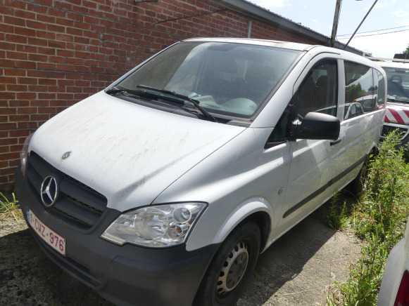 REF:Immatriculé sous : 1-CWZ-976 - Voiture Mercedes-Benz Vito - Furgon pasagjerësh: foto 1 REF:Immatriculé sous : 1-CWZ-976 - Voiture Mercedes-Benz Vito - Furgon pasagjerësh: foto 1